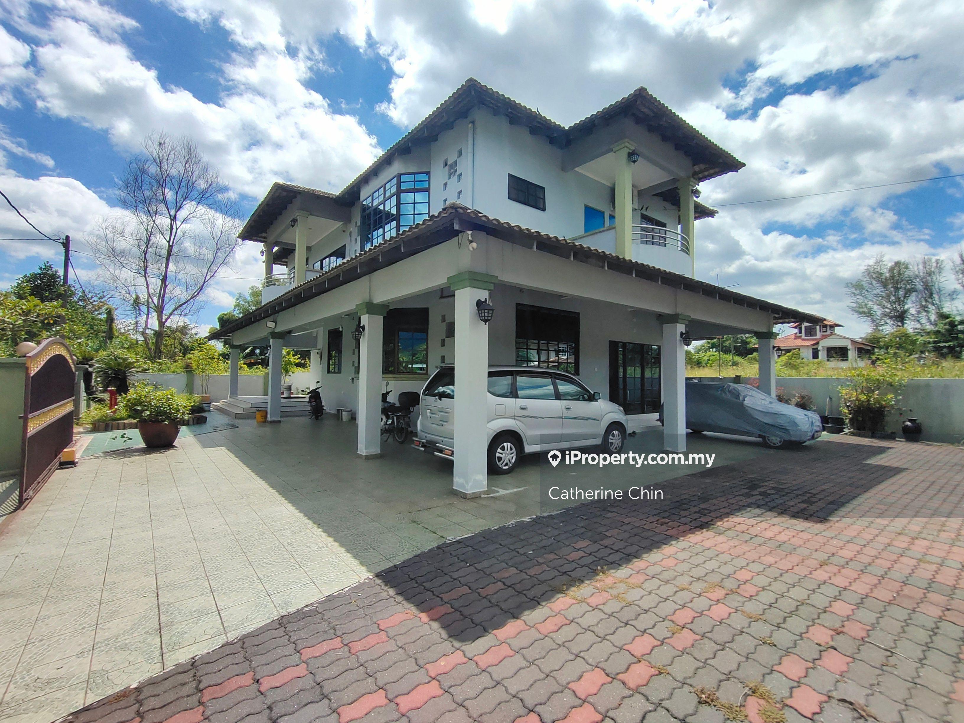 Jelapang 2 Storey Bungalow Corner For Sale