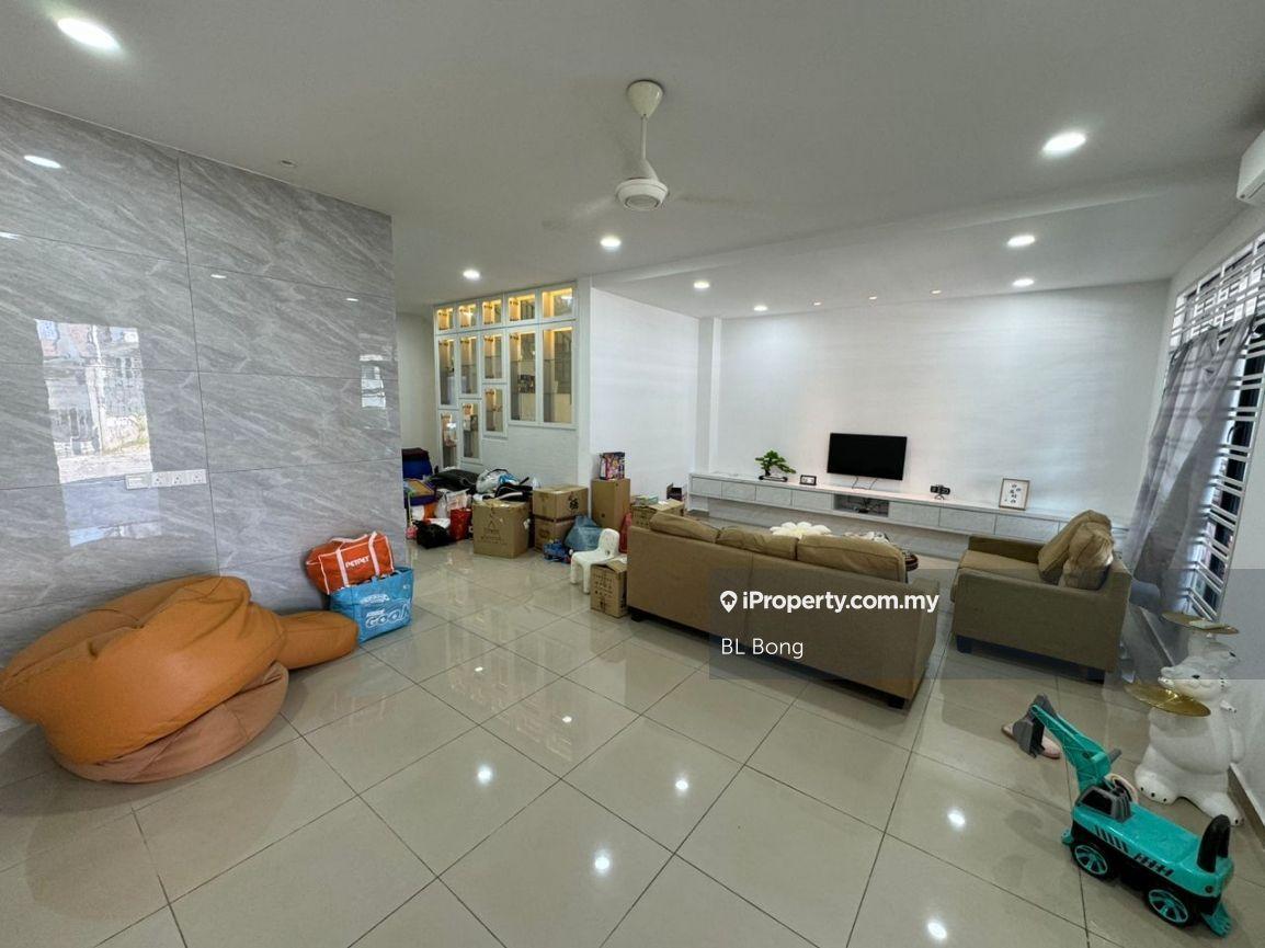 Taman Belimbing Setia Durian Tunggal Melaka Double Storey Terrace For