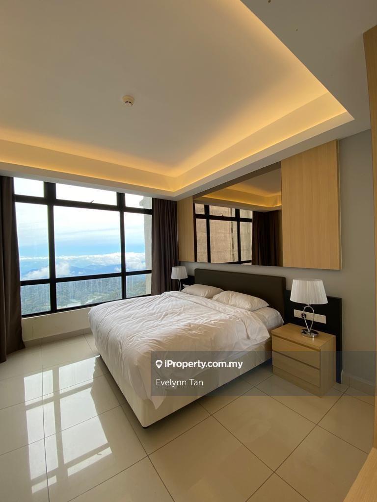 Stylish Mountain Retreat: 2-Bedroom Unit with Stunning Views