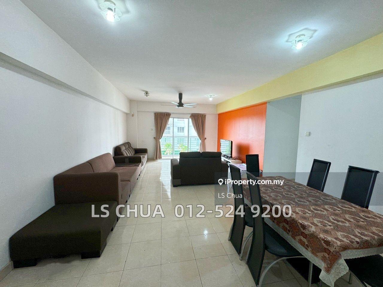 Fully Furnished, 2 Car Parks!