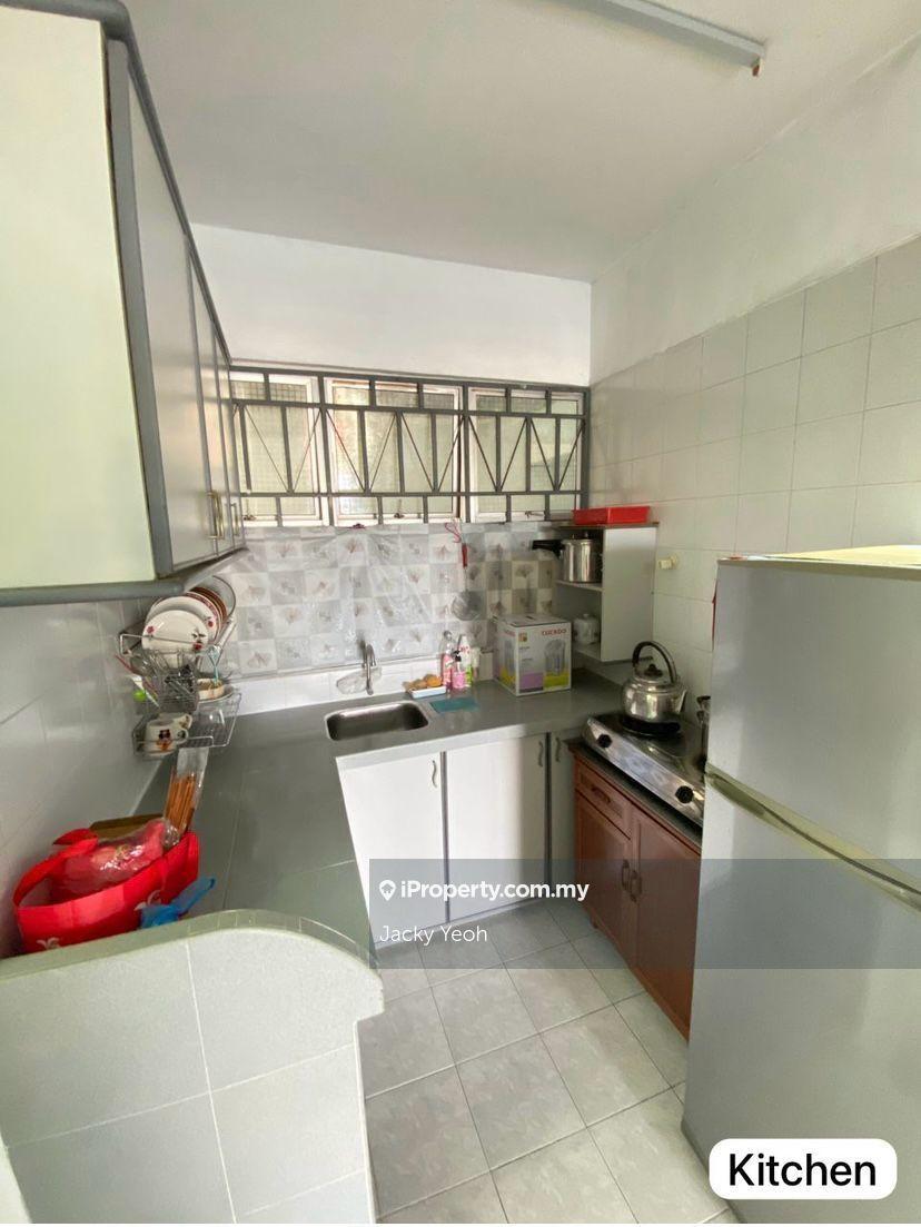 Bj Court Apartment for Rent in Bukit Jambul