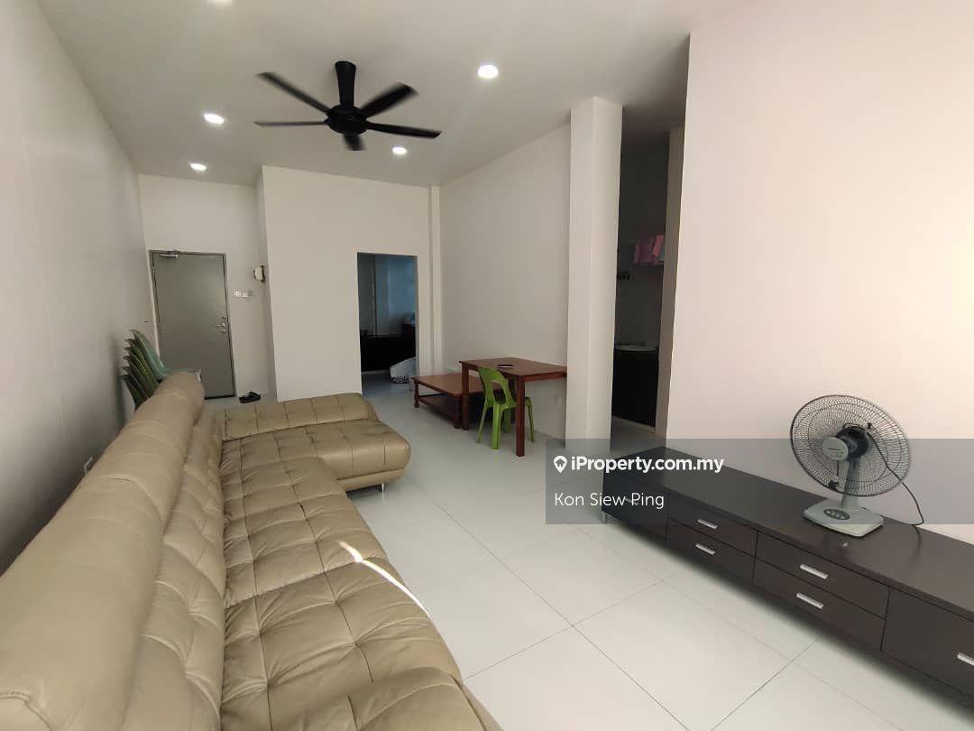 The Vista Apartment (3rd Floor) For Rent! Located at Demak Laut 