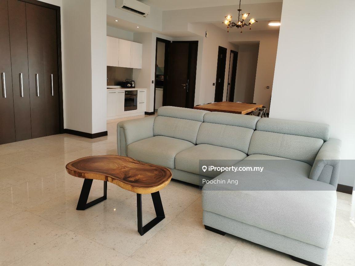 Walking distance to KLCC, MRT and LRT station 