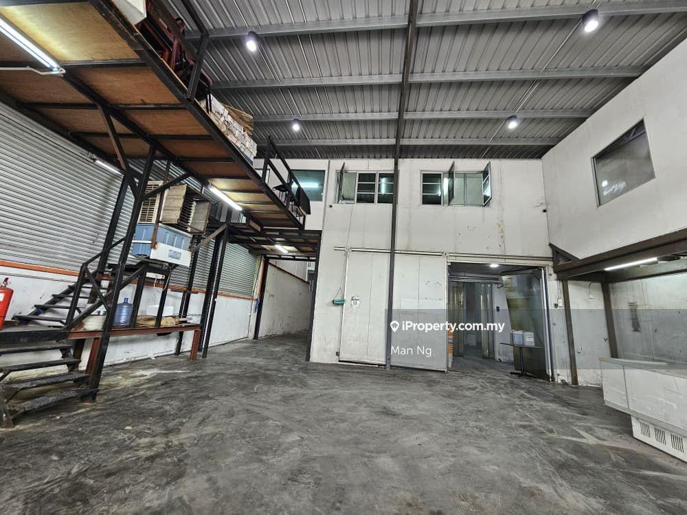 Corner Semi D Factory