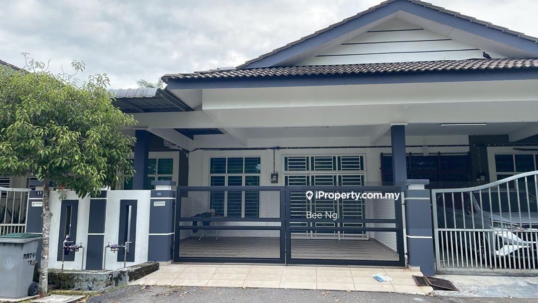 Tmn Rembia Utama, freehold 1storey with extra 15ft back lane for sale