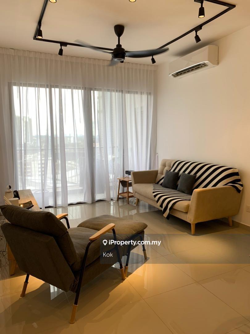 Fully furnished tastefully done renovation and move in anytime