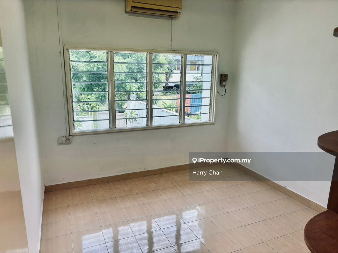Seksyen 19 single storey landed house for rent