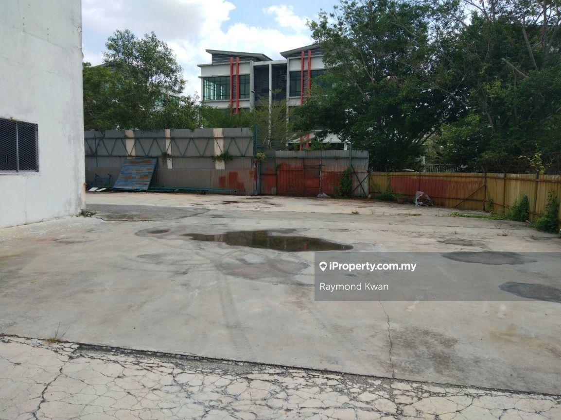 Semi Detached Factory 