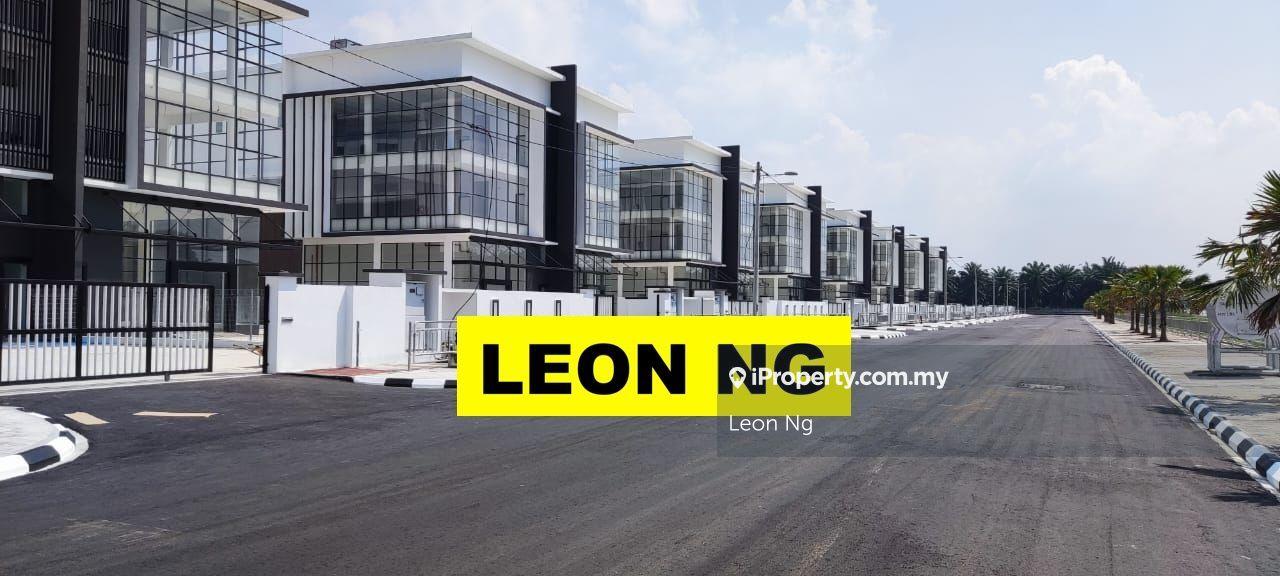 Semi-Detached Factory for Rent @ Jalan Nafiri, Valdor