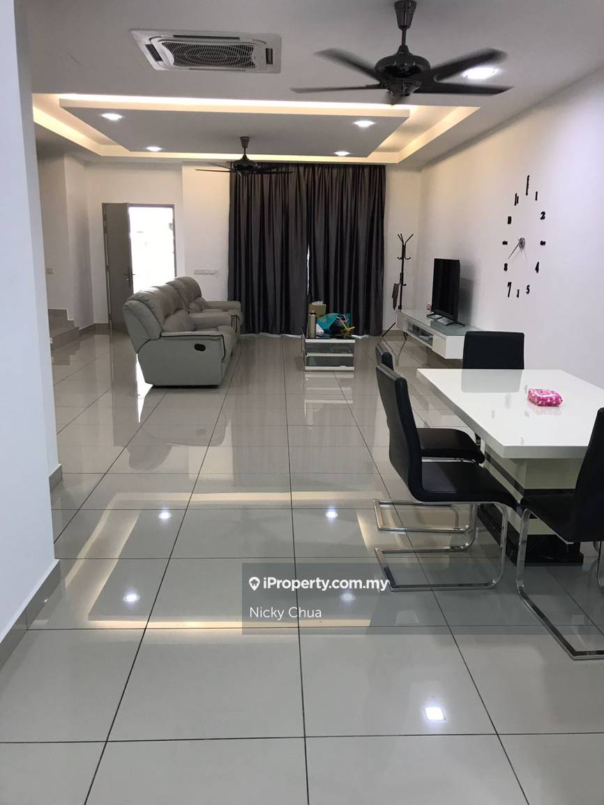 Saujana Tropika S2 Height Fully Furnish For Rent