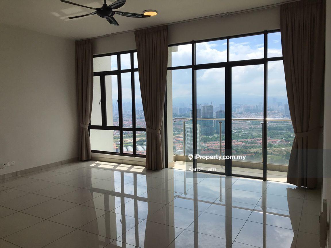 Big size unit for Sale in the park sky residence!!