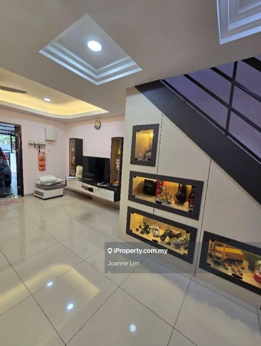Endlot Taman Merdeka 2storey Terrace house for sale