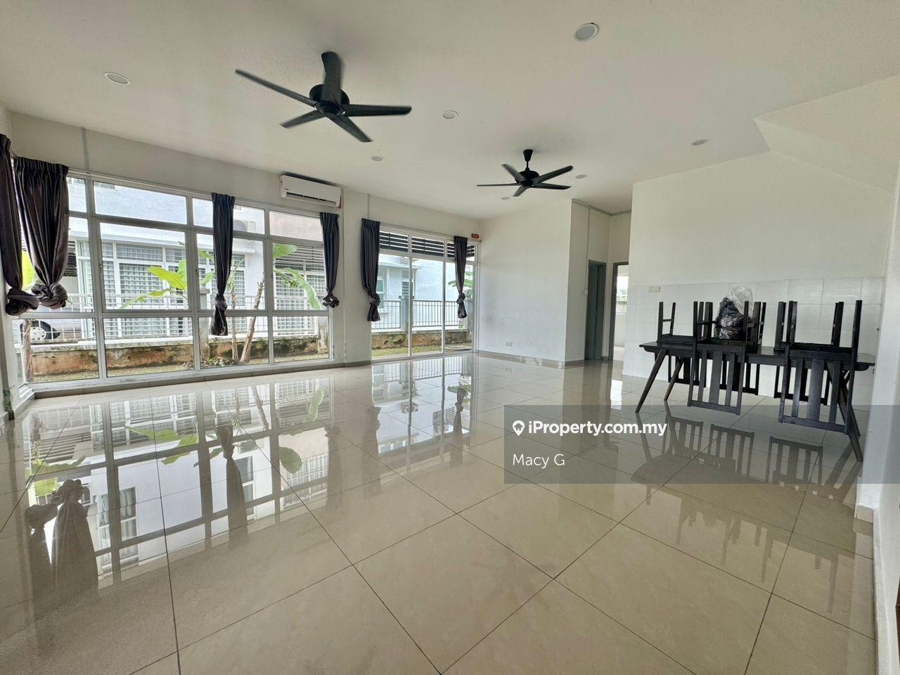 Double Storey Semi D Tiara Golf country club Ayer Keroh Bukit Katil