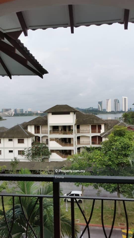 Cyber Heights villa, Cyberjaya,Condominium for Sale 310k only