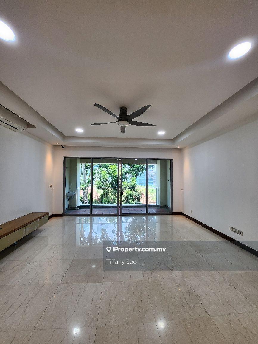 Sri bukit persekutuan Condominium for sale