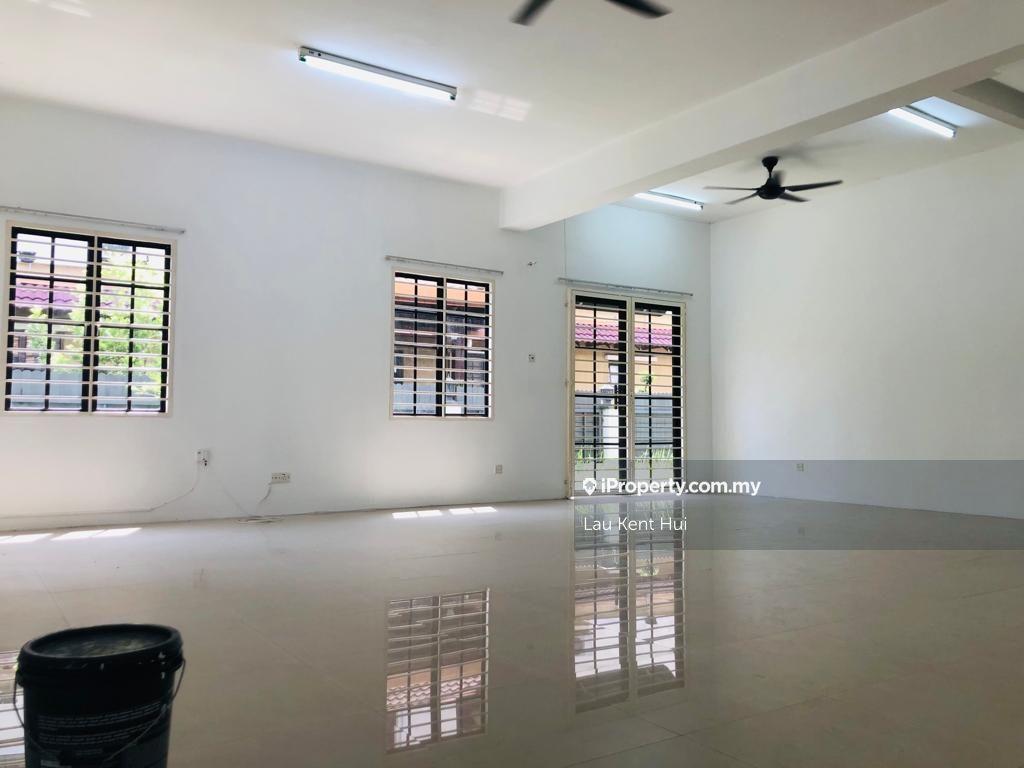 Semi-D house for Sale
