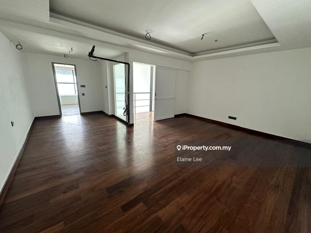 Freehold, Duplex, Ready To Move-In, Live-Work-Play Environment