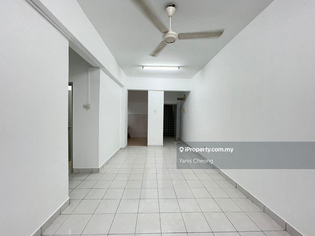 Mas Kipark Apartment, Basic Unit, Well Kept, Below Market