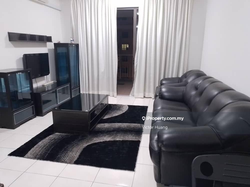 Rare 1,378 sq ft unit for Rent!