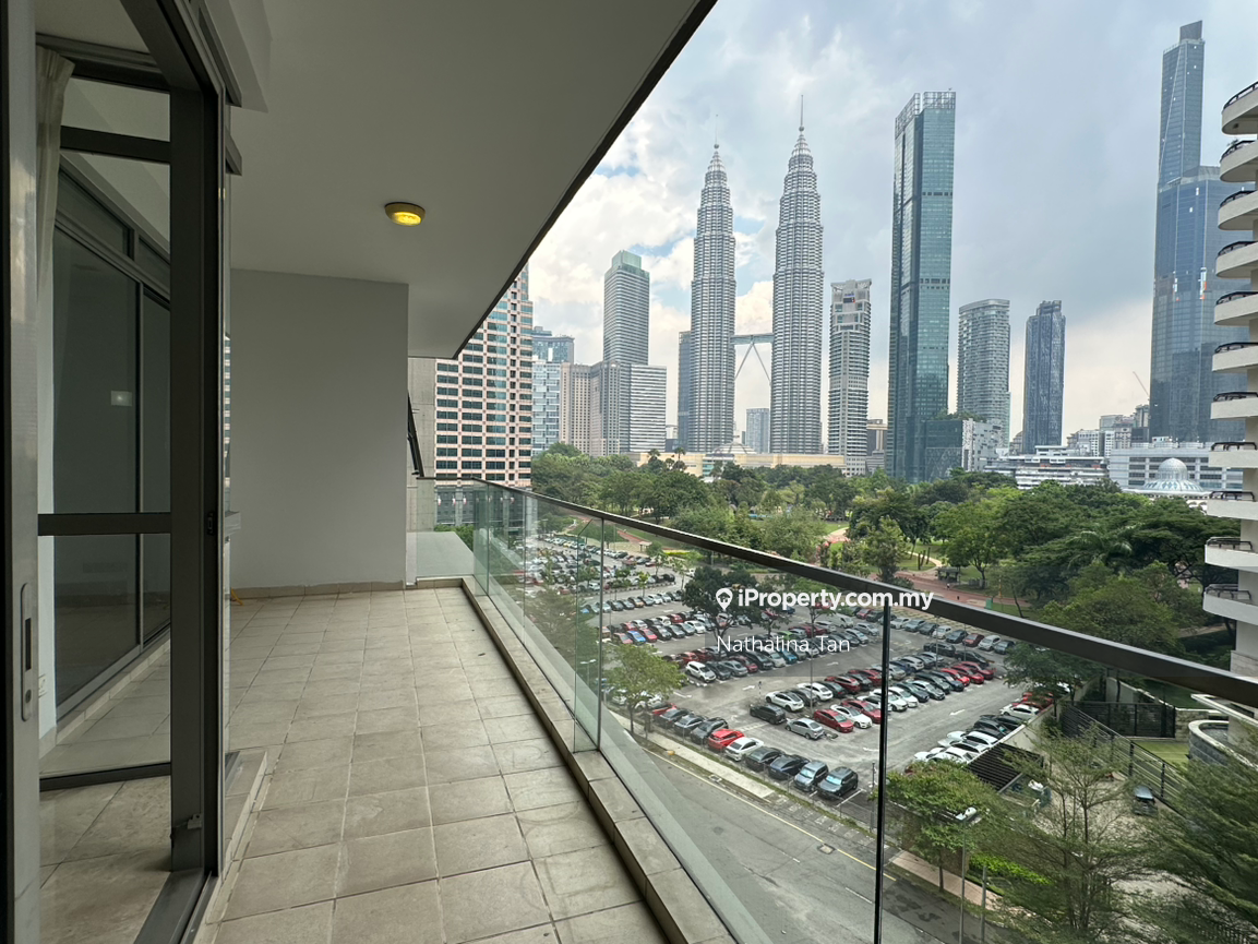 Stonor Park, 100m to KLCC park. 1km to iskl and rsgc golf. 300m to MRT