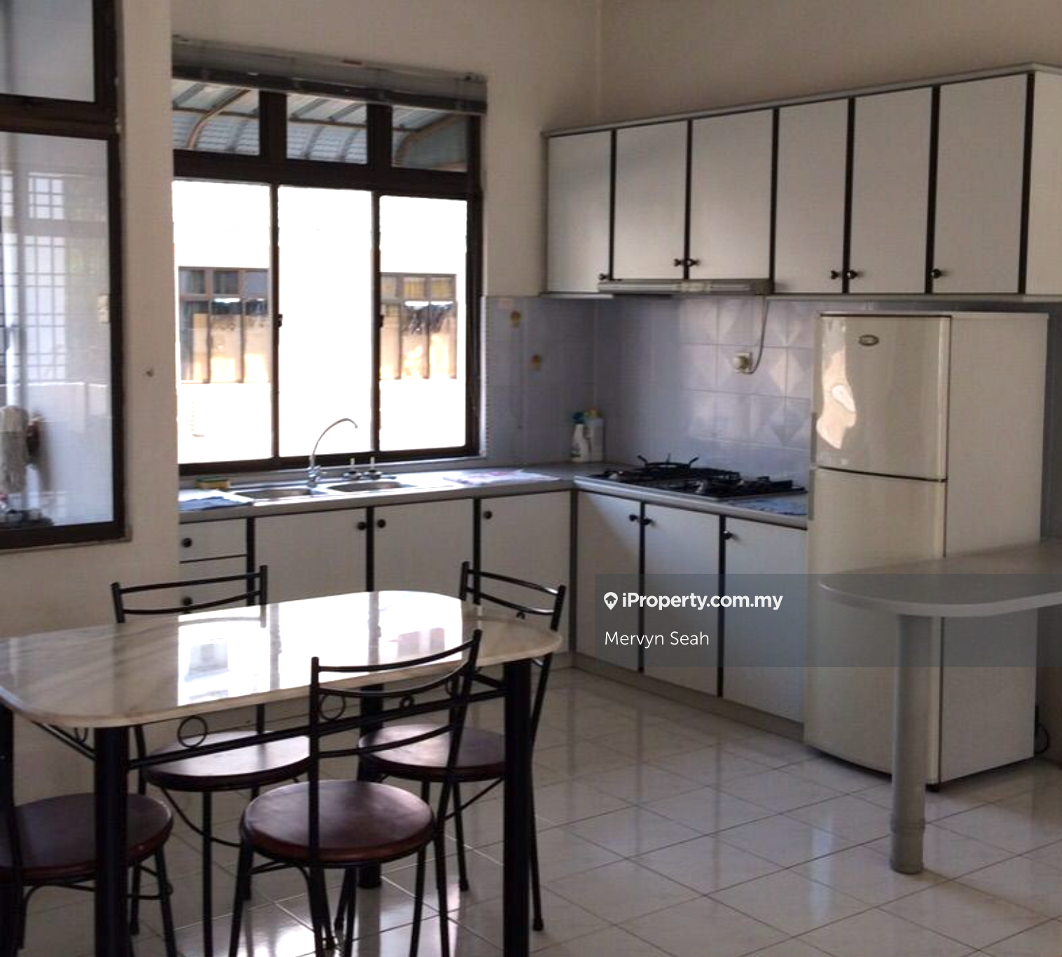 Morning Dew 1000 Sqft Lower Floor low density Rare In Market