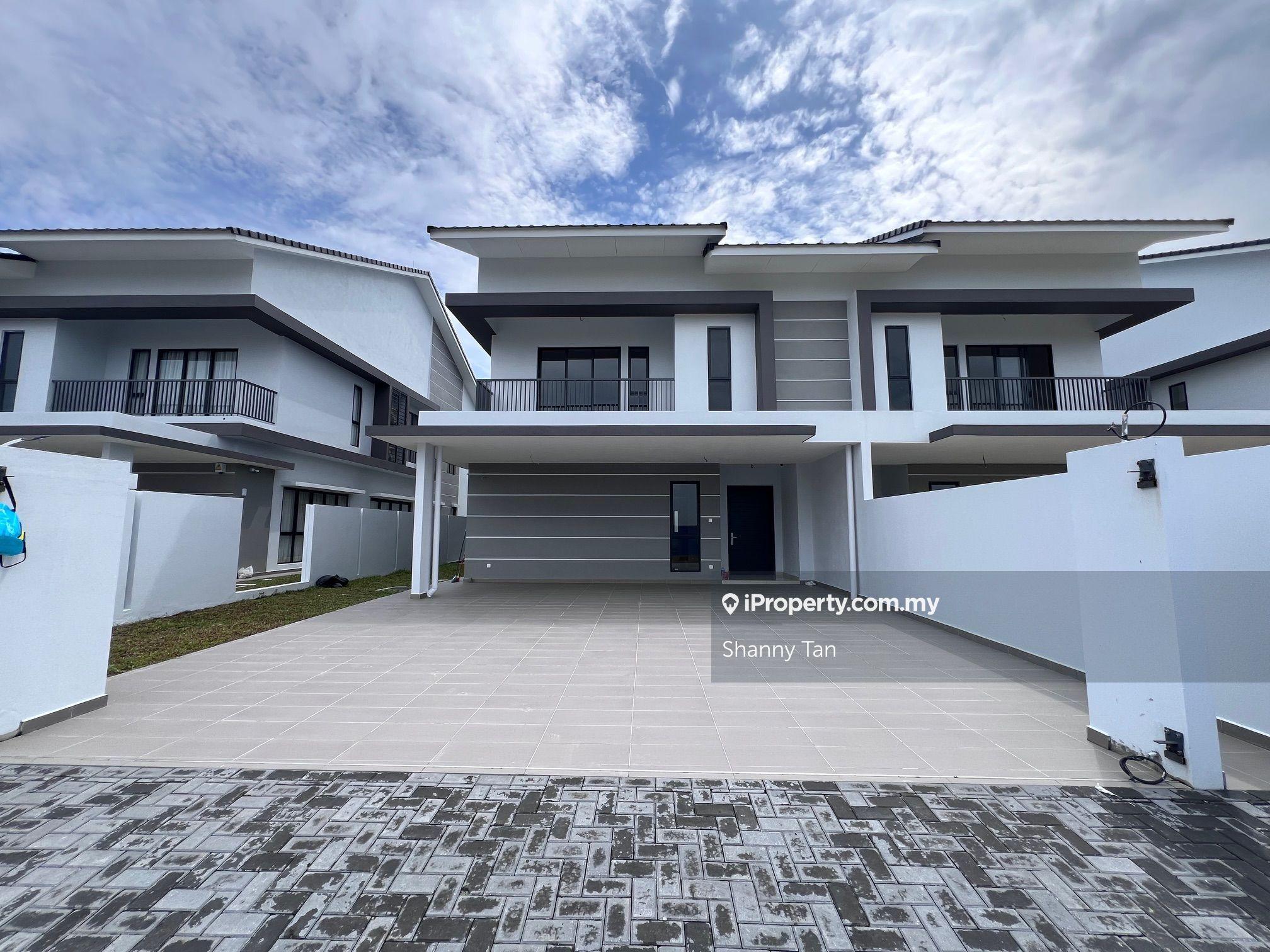 Free Solar Panle, 13 Feet High Ceiling, Free Legal Fee