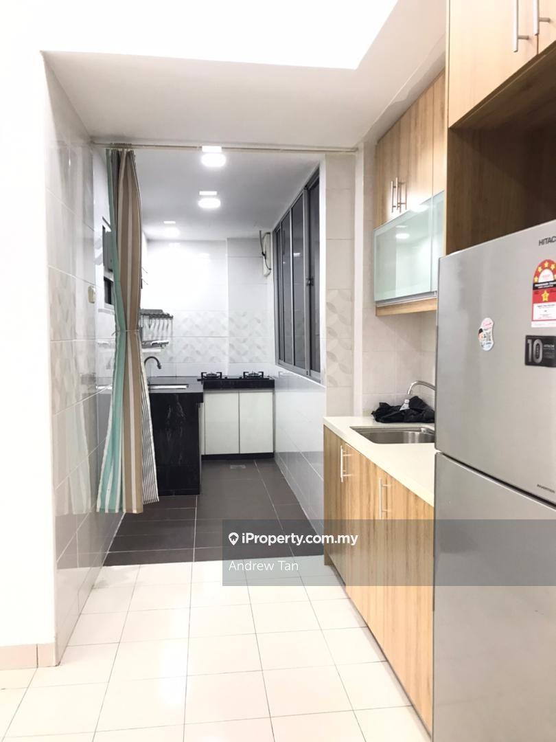 Vista Mutiara- nearby MRT station, well kept unit for Rent