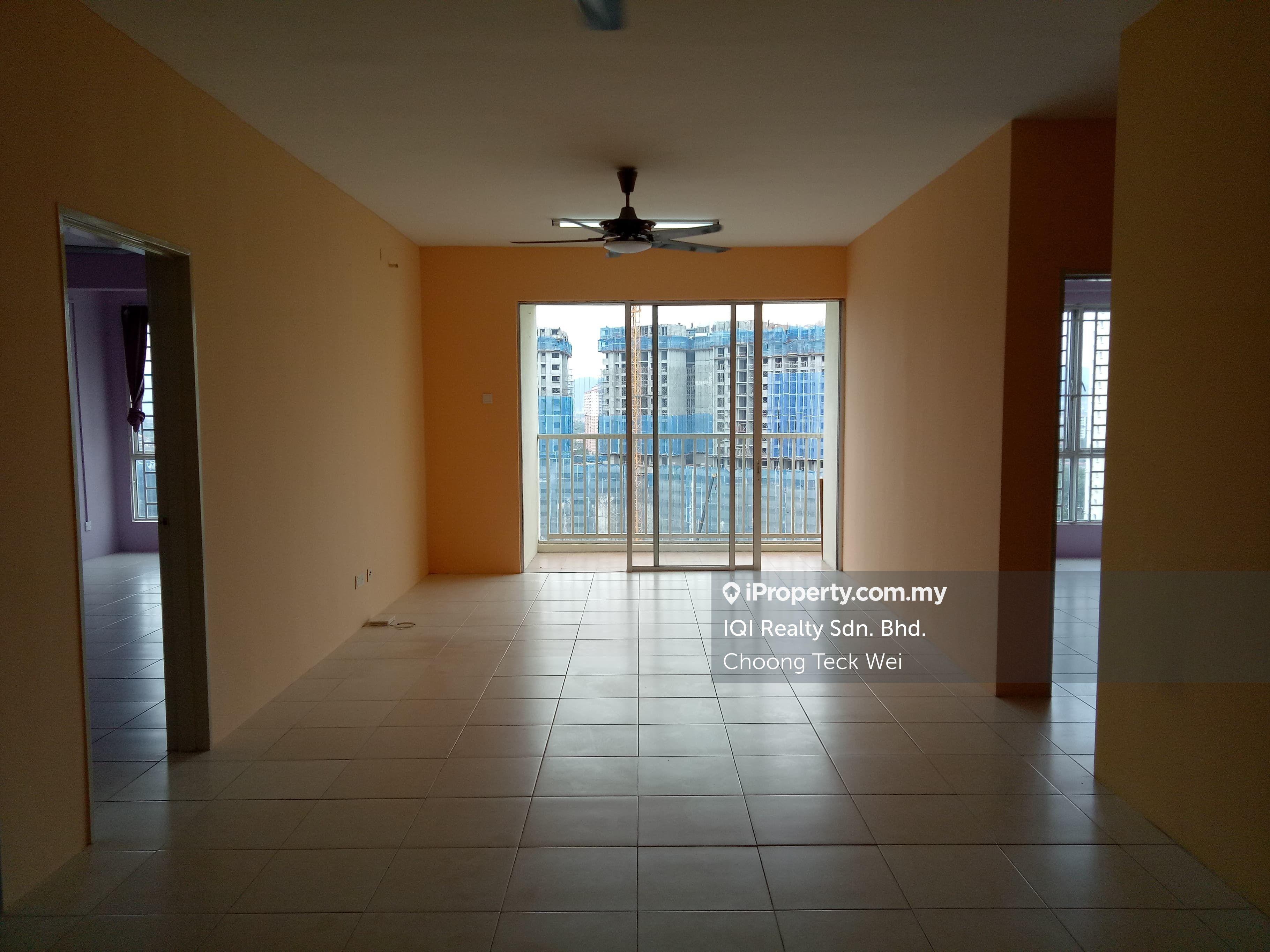 Ready condition high floor semi furnished for rental