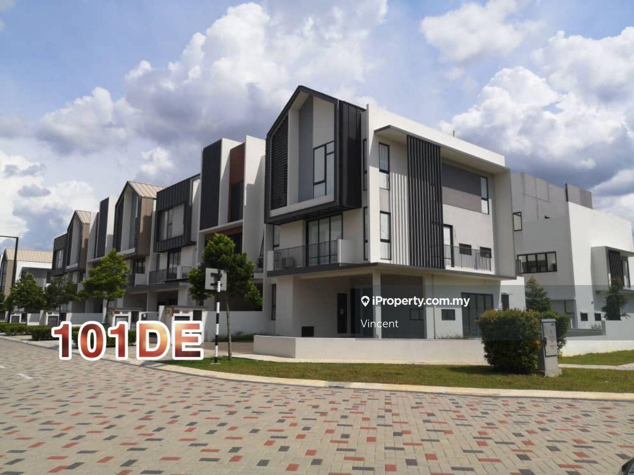 Lucent Residence Triple Storey Superlink Corner Lot House Gamuda 257 