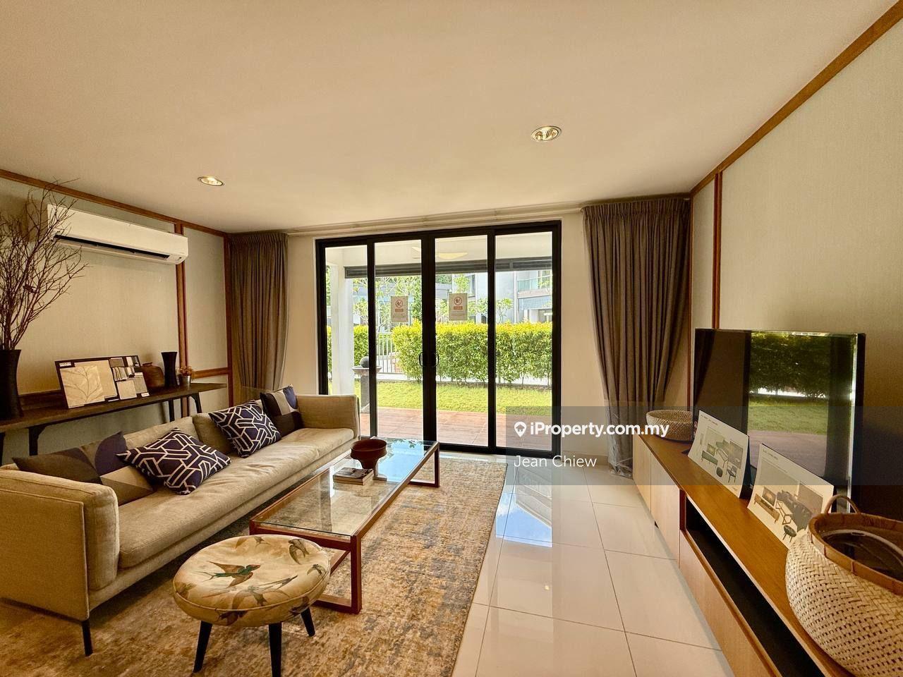 Brand new unit in gated guarded community of Bukit Ledang