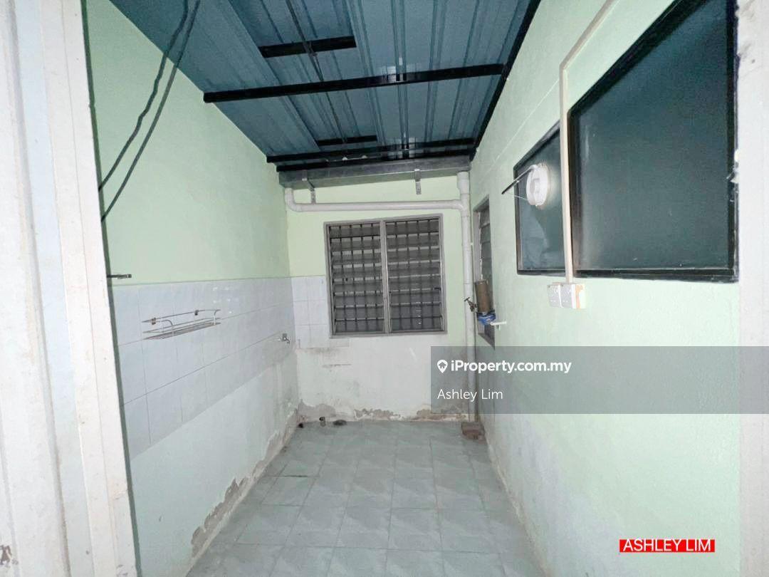 Villa Condo Rent Relau 700sf 3 Bedroom Unfurnished Unit
