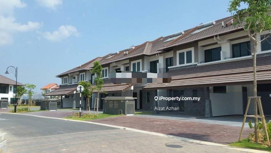 Corner Lot Linked Villa Charms Of Nusantara @ Setia Eco Glades