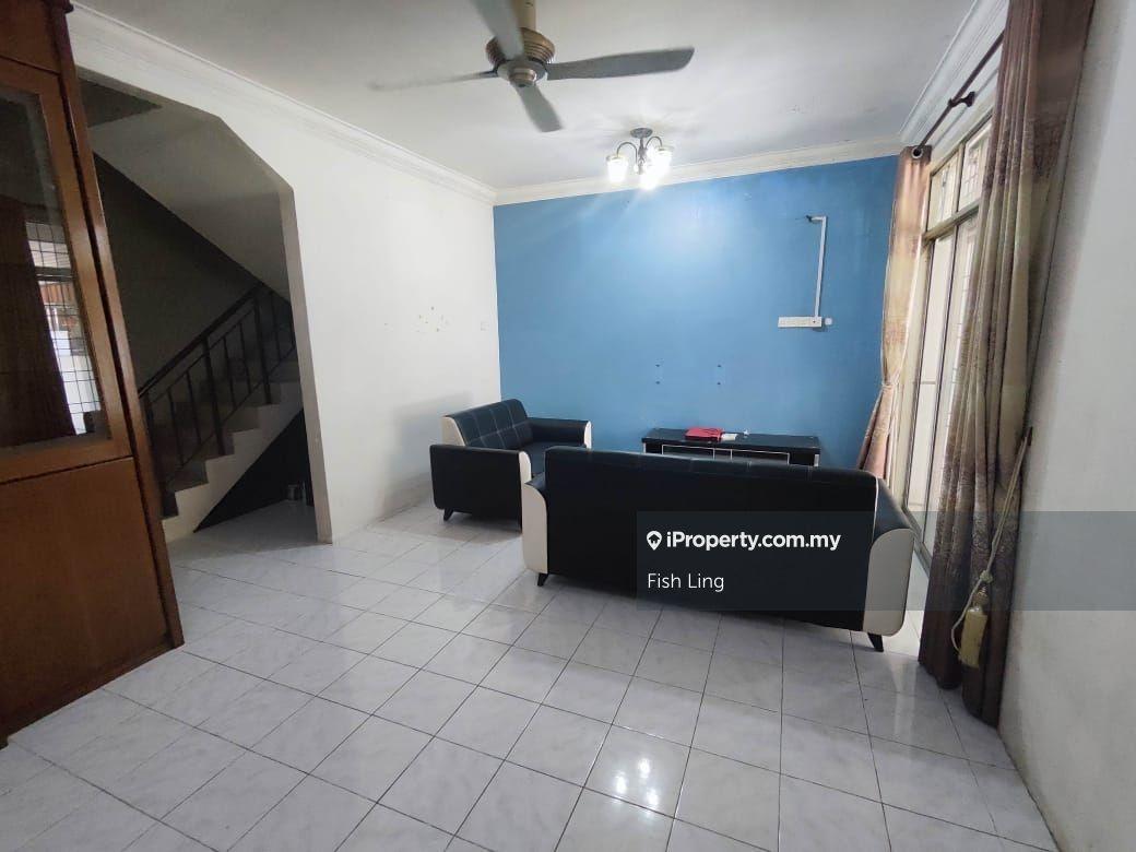 Kulim Taman Berlian 1 Story Semi D With Renovated.