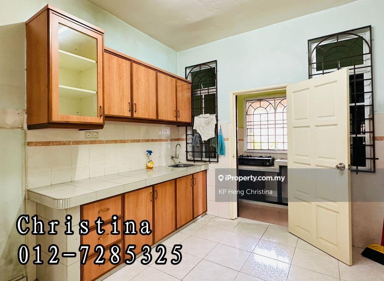 Taman Akasia , Melaka Baru Double Storey Intermedia House for Sale