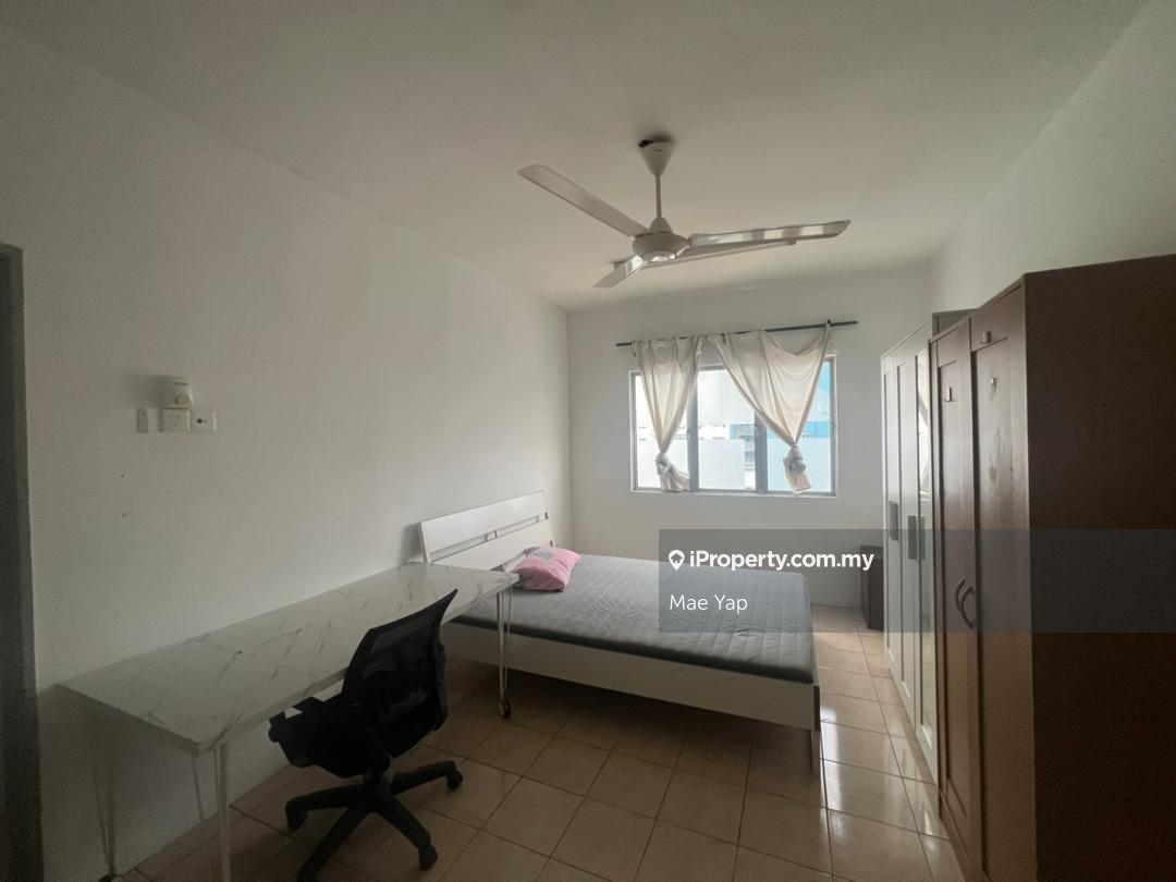 Walking Distance to ucsi, Whole Unit for rent