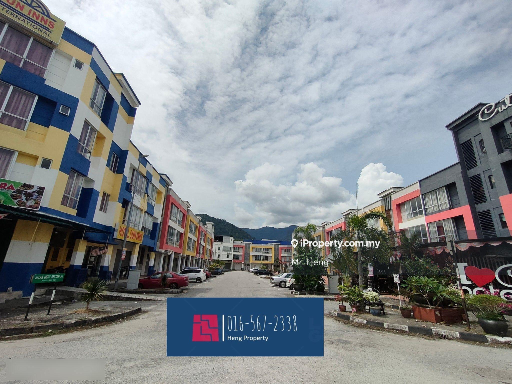 3 storey shop at Meru nearby Mydin Hypermarket / Amanjaya Bus terminal