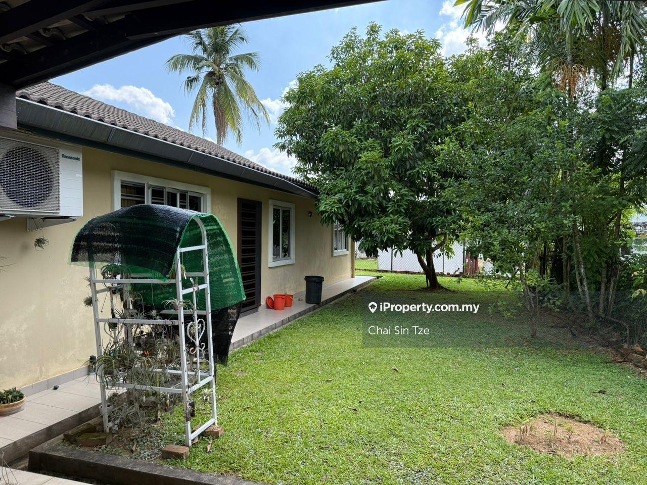 Single Storey Detached House For Sale 