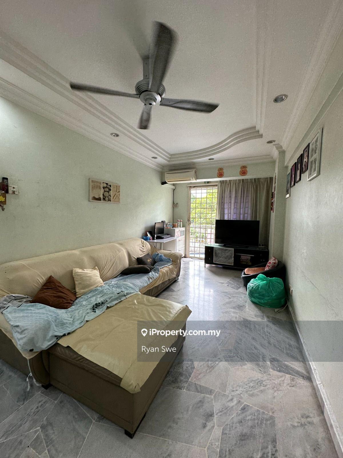 Gardenia Court Low Floor Sri Gombak Fully Furnished Selayang Freehold