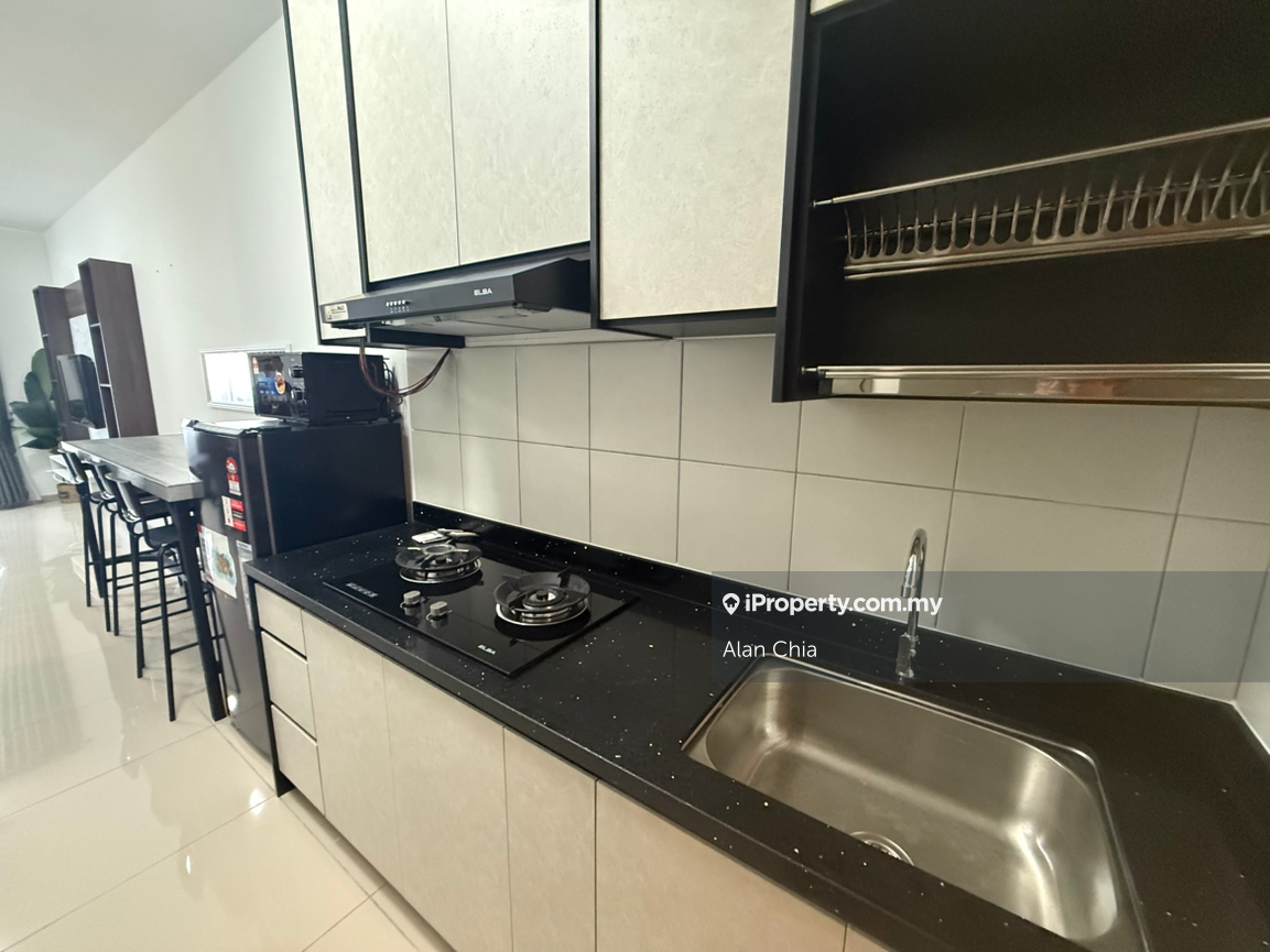 Brand new d vine 2 bedroom actual unit with fully furnish