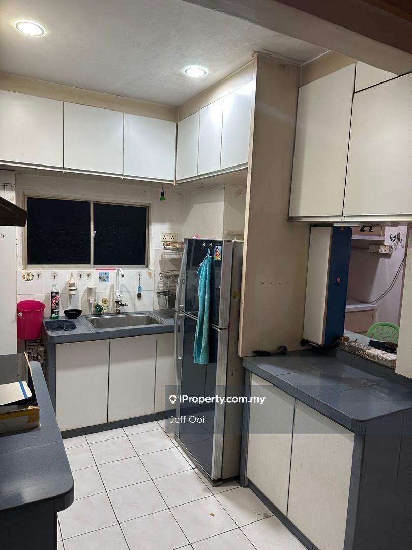 Gambier height renovated 900sf 1cp rare nice low price