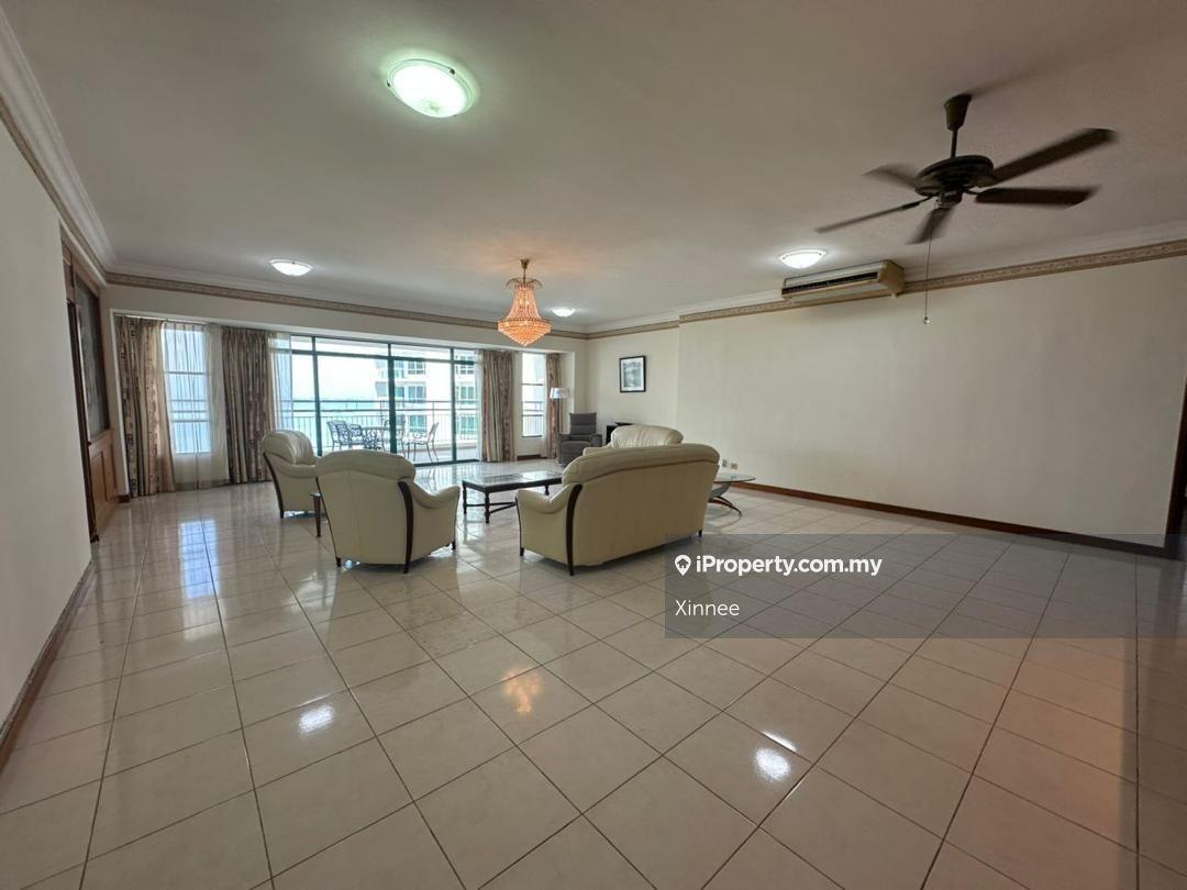 The Regency 4200sf Move In Condition 1 Car Park Well Maintained