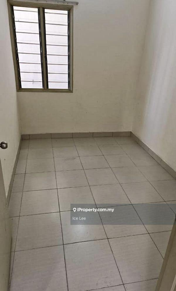 Akasia Apartment Ground floor Bandar Botanic Klang