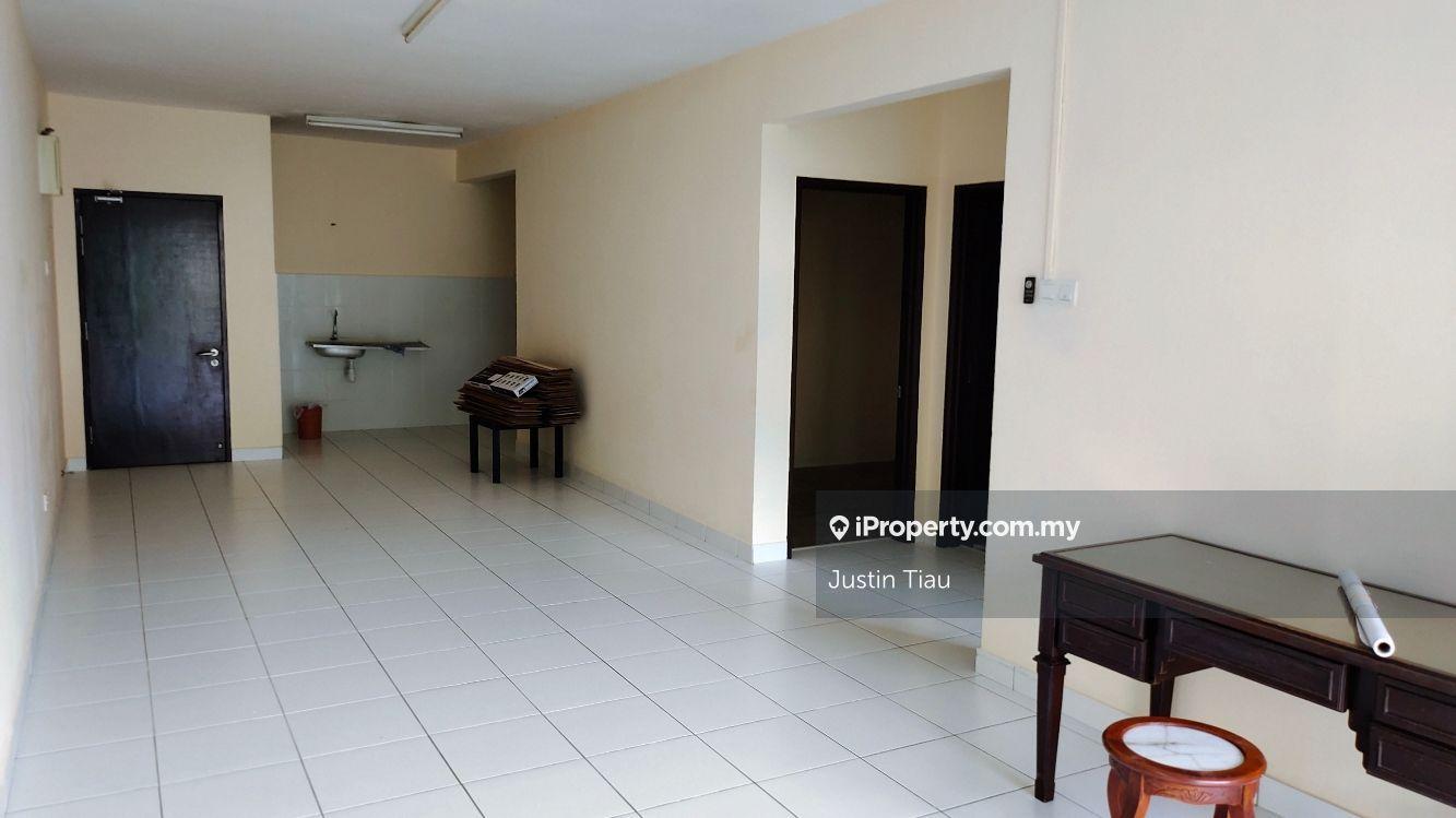 Pool view Amara residence Batu Caves Gombak Selayang near KTM MRT KL