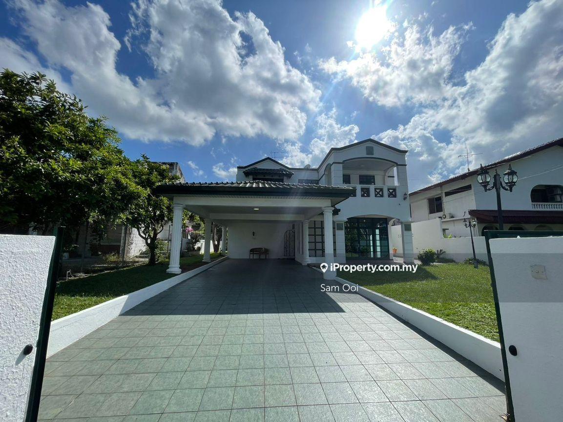2 Storey Bangalow cangkat minden