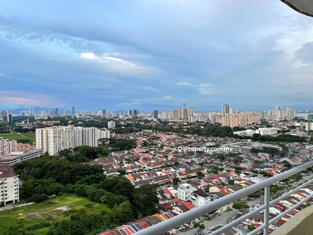 High floor, renovated, furnished & with excellent unblocked city view!