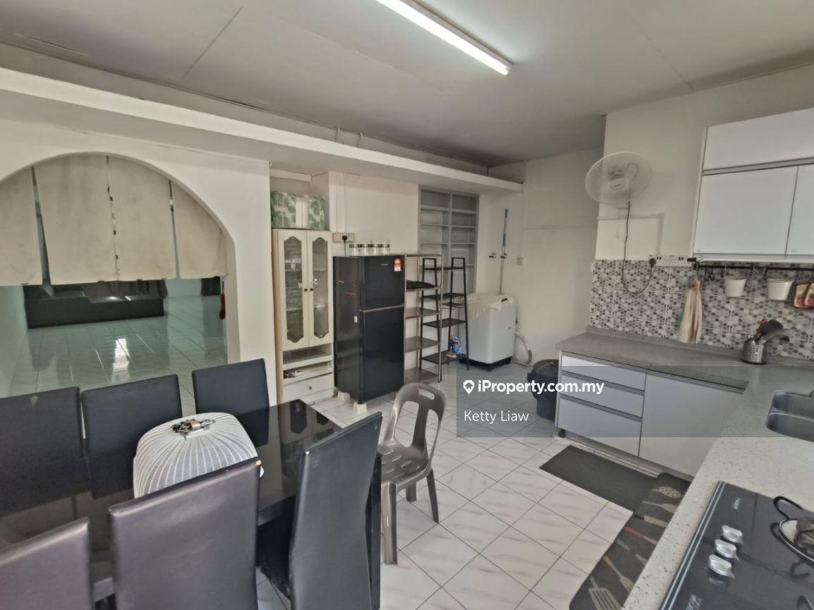 Below Market Value, Taman Kingfisher double storey house