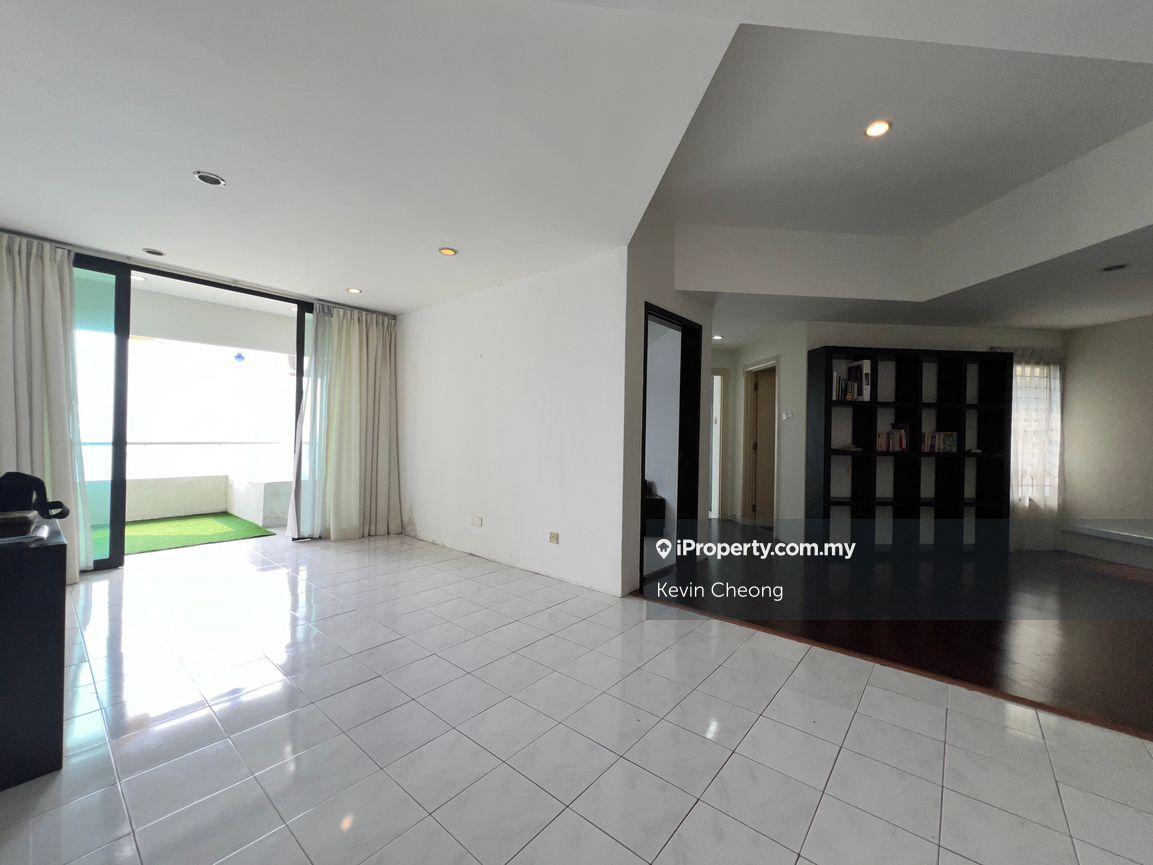 Pantai panorama condo at Bangsar, Nicely renovated conner unit 4 sale