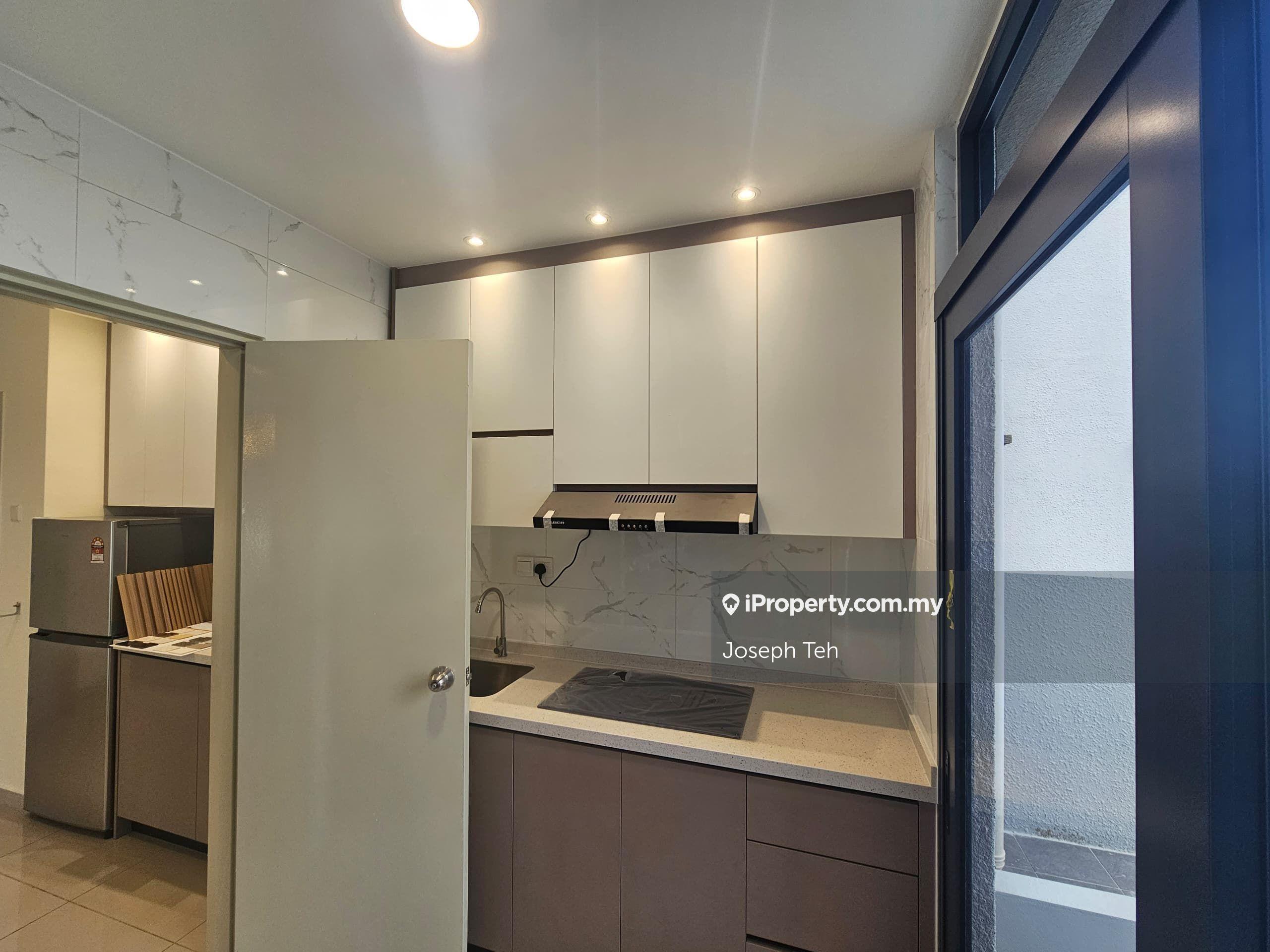 Metrocheras fully furnished residence 70mtr frm MRT Sri Raya for sale