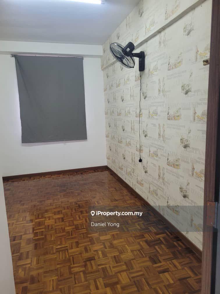 Sri selesa court apartment tan sri yaacob