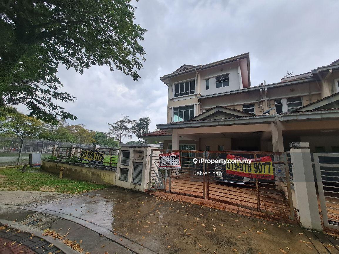 Ambang botanic klang , 2.5 storey superlink corner